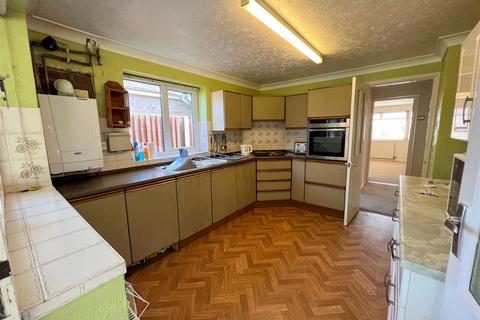 41 Branscombe Close, Frinton-on-sea, CO13 9LE