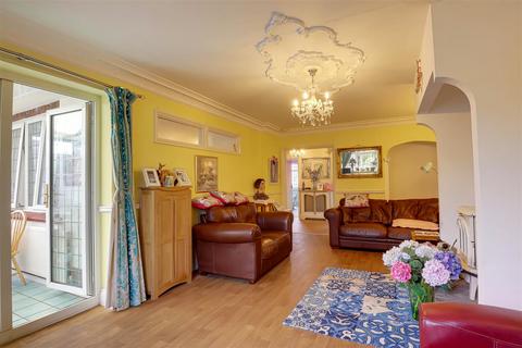 6 Graces Walk, Frinton-on-sea, CO13 9PQ