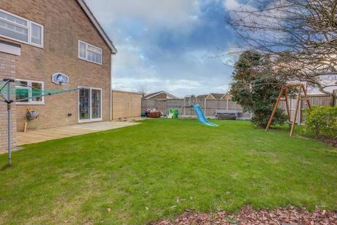 5 bedroom detached house for sale, Chapelfields, Frinton-On-Sea CO13