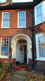 Studio to rent, Beech House Road