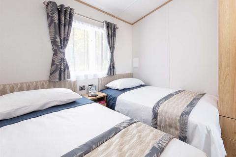 3 bedroom lodge for sale - Chantry, Delamere Lake Holiday Park, Chester Road, Oakmere, Northwich