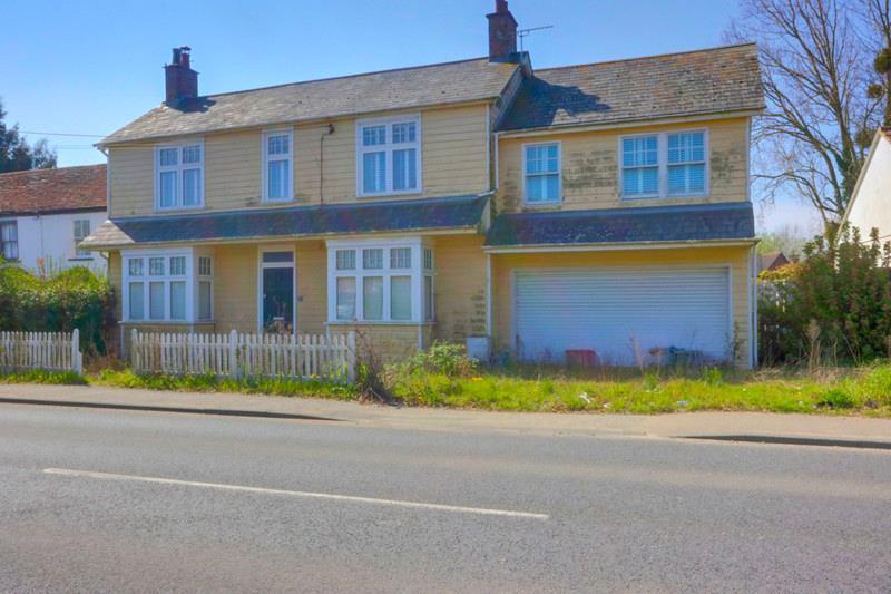 Thorpe Road, FrintonOnSea CO13 4 bed detached house for sale £330,000