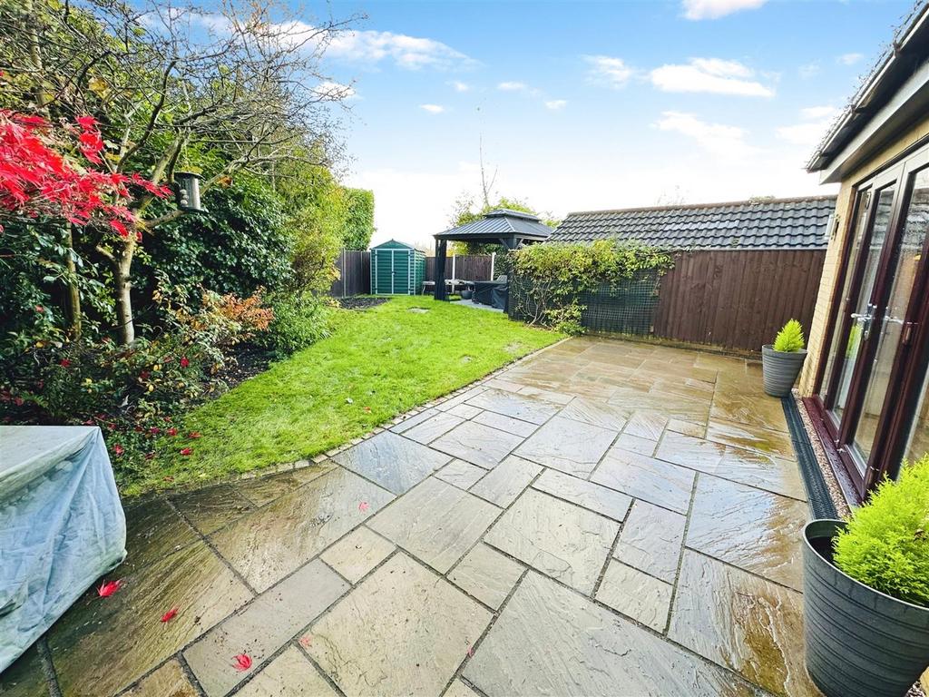 Mulberry Rise, Firdale Park, Northwich 4 bed detached house £315,000