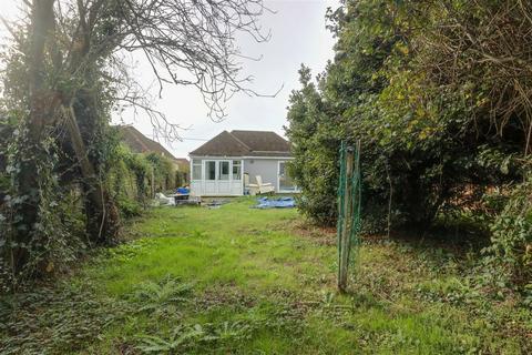 2 bedroom detached bungalow for sale, Weeley Road, Clacton-On-Sea CO16