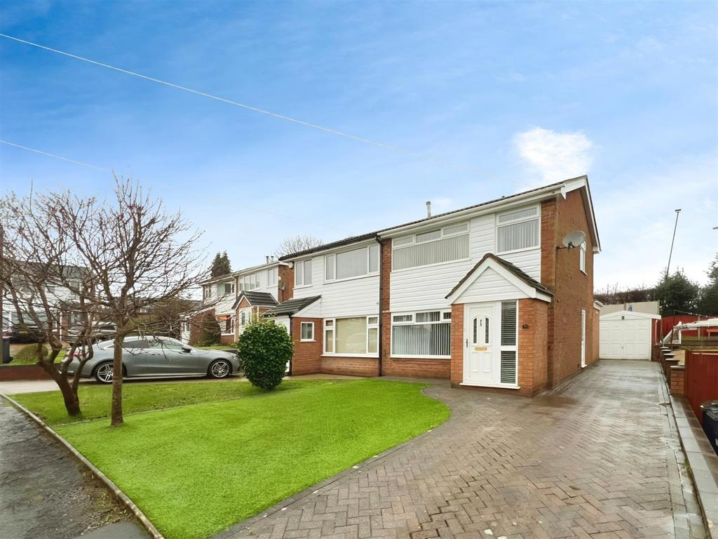 Orchard Close, Barnton, Northwich 3 bed semidetached house for sale