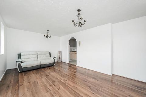 2 bedroom apartment for sale, Redwood Gardens, London E4