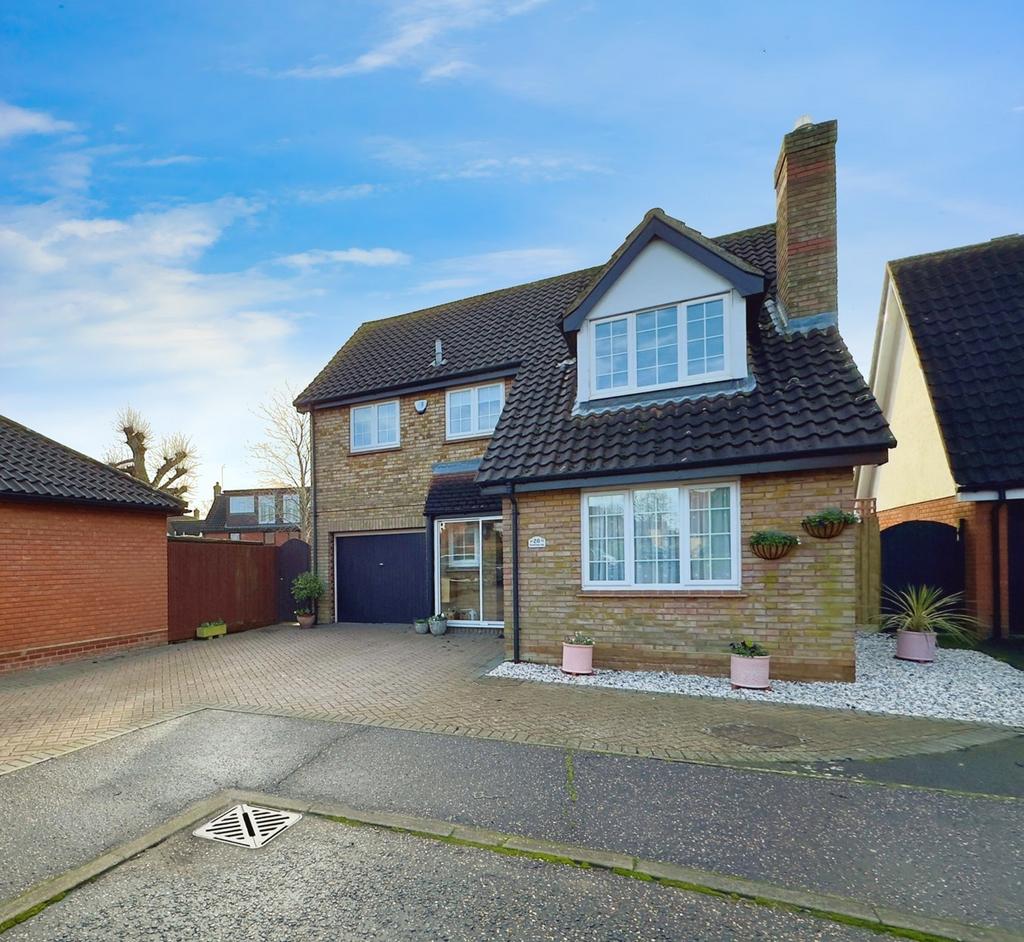 Canterbury Way, Chelmsford, CM1 4 bed detached house for sale £650,000