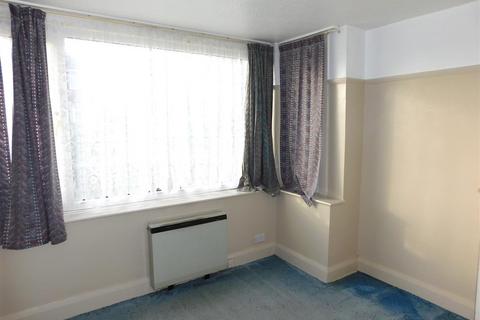 3 bedroom semi-detached house for sale, Horncastle Road, Manchester