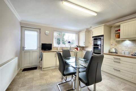 3 bedroom detached bungalow for sale, Heath Gardens, Breaston