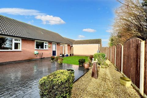 3 bedroom detached bungalow for sale, Heath Gardens, Breaston