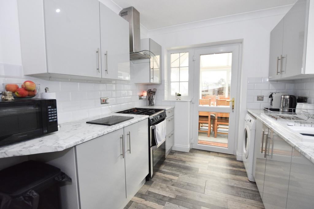 Town Farm, Redruth, Cornwall, TR15 3 bed bungalow £325,000