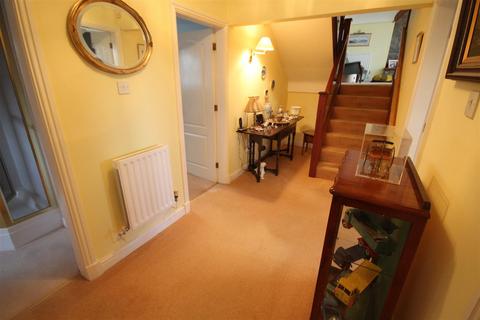 4 bedroom detached house for sale, Copthorn Road, Colwyn Bay