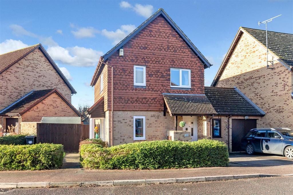Gaddesden Crescent, Wavendon Gate... 3 bed link detached house for sale