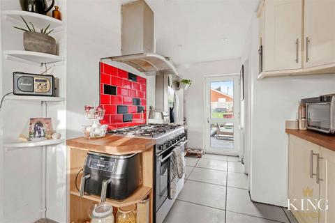 5 Bearley Road, Snitterfield, Stratford-upon-avon, CV37 0JH