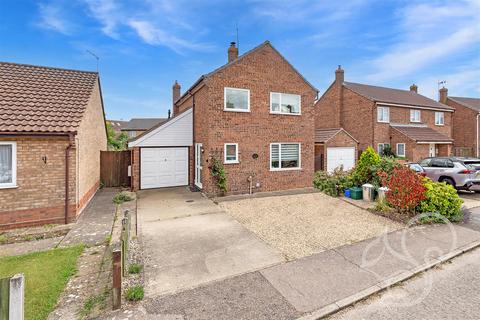 15 Trinity Close, West Mersea, Colchester, CO5 8RW