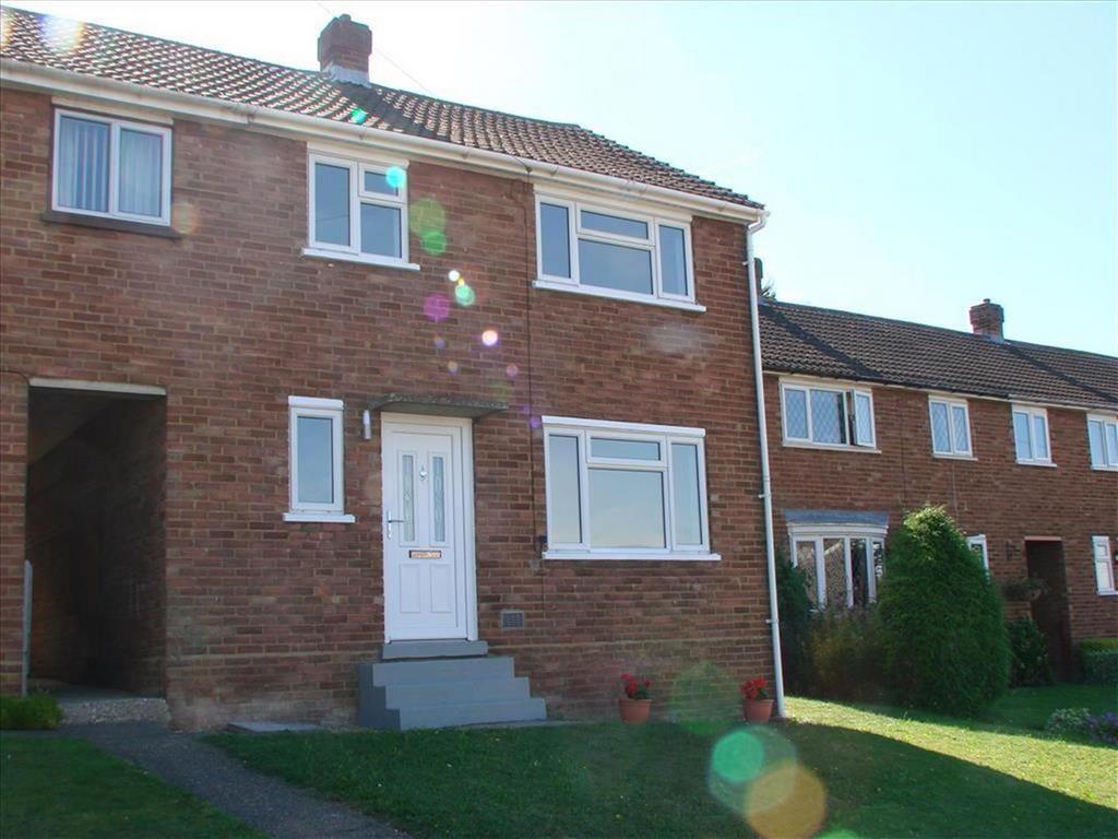 Ivel Way, Baldock 3 bed semidetached house £1,500 pcm (£346 pw)