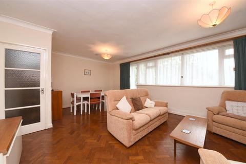 2 bedroom flat for sale, Holders Hill Road, Hendon, London