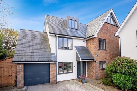 4 bedroom detached house for sale, Canal Court, Berkhamsted