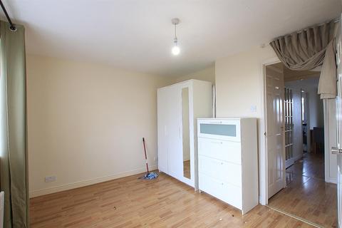 1 bedroom apartment for sale, 664 London Road, Hounslow TW3