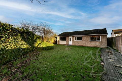 3 bedroom detached bungalow for sale - Kings Road, Glemsford