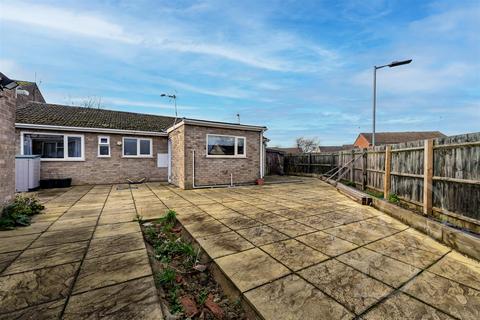 3 bedroom detached bungalow for sale, Kings Road, Glemsford
