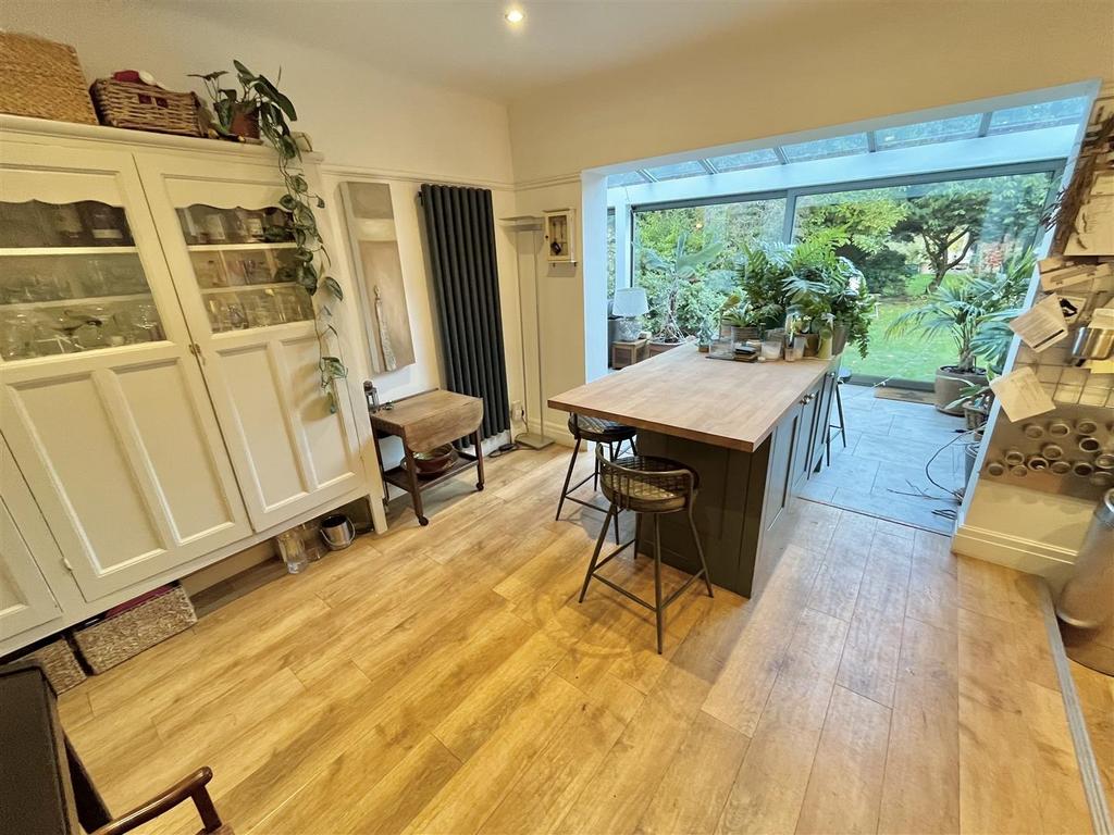 Breakfast Kitchen