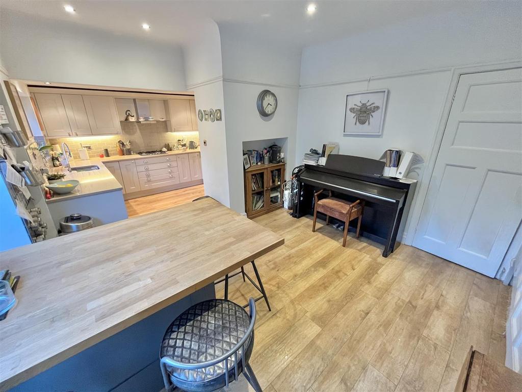 Breakfast Kitchen