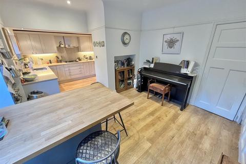 233 Brooklands Road, Manchester, M23 9HF