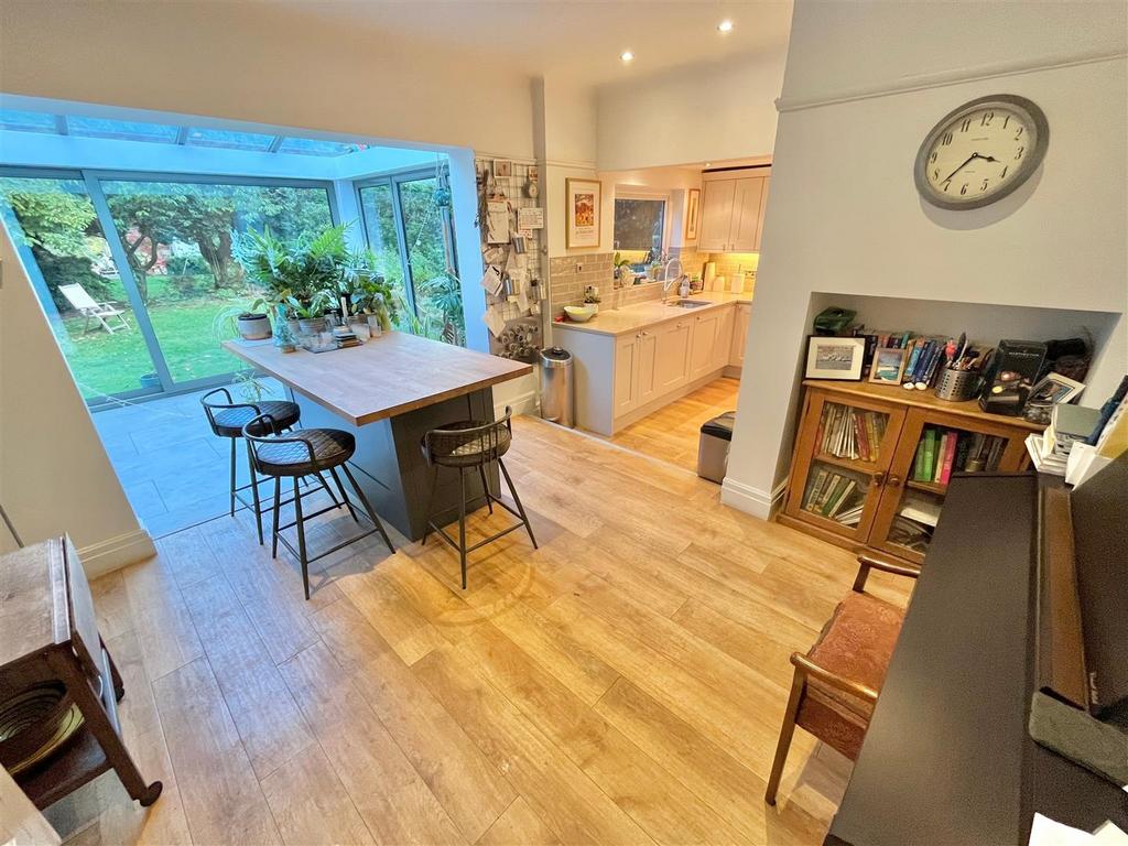 Breakfast Kitchen