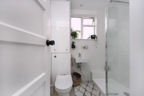 Flat 11, Goldsmith House Shakespeare Road, Acton, London, W3 6SH