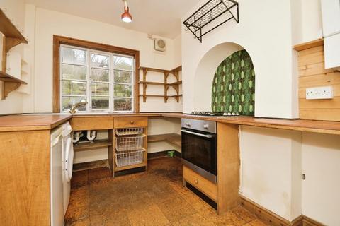 215 Albert Road, Sheffield, S8 9QY