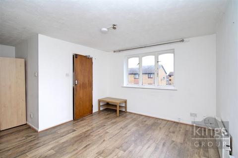 Studio for sale, Granary Close, Edmonton, N9