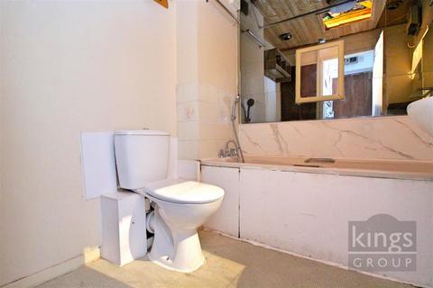 Studio for sale, Granary Close, Edmonton, N9