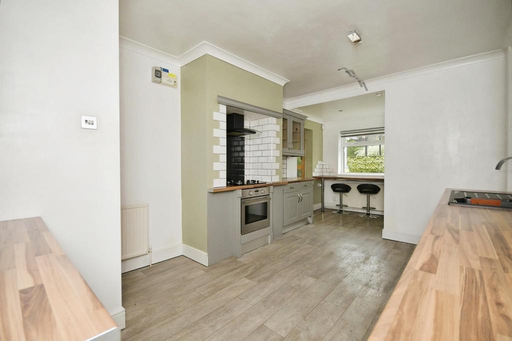 Dining kitchen