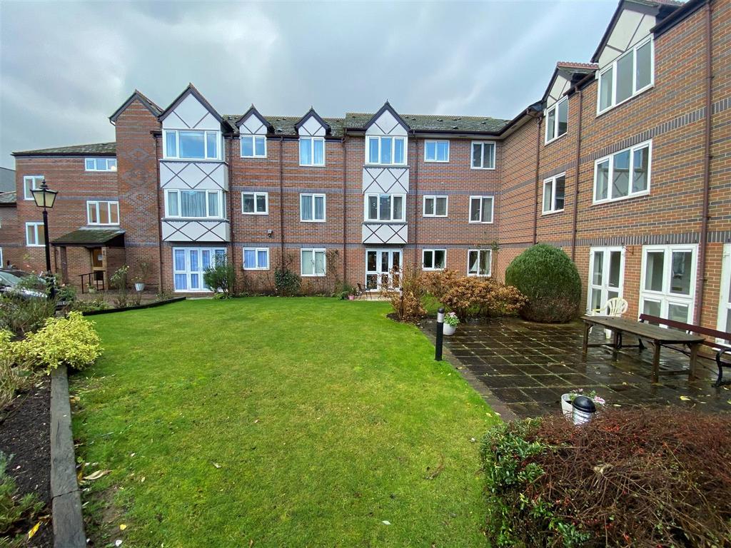 Marlborough Road, St. Albans 1 bed retirement property for sale £220,000