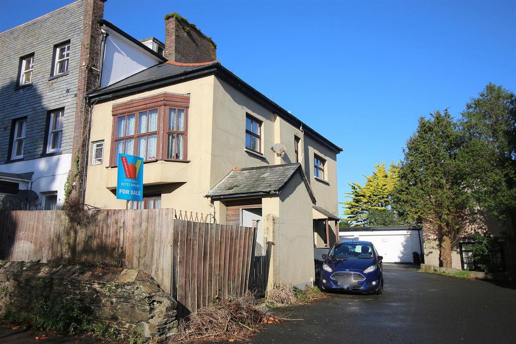 Callington Road, Saltash 3 bed end of terrace house for sale £230,000