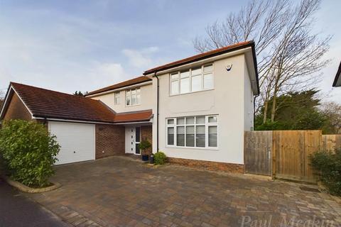 4 bedroom detached house for sale, Church Way, South Croydon