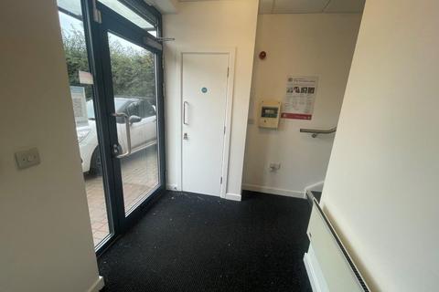 Property to rent, Summit Business Park