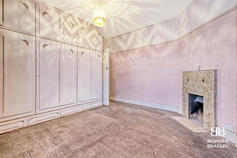 2 Lime Grove, Ilford, IG6 3DR