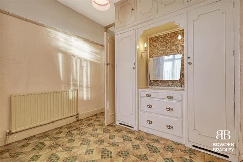 2 Lime Grove, Ilford, IG6 3DR
