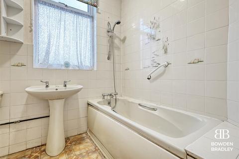 2 Lime Grove, Ilford, IG6 3DR