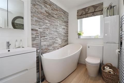 5 Burns Close, Pocklington, York, YO42 2XX