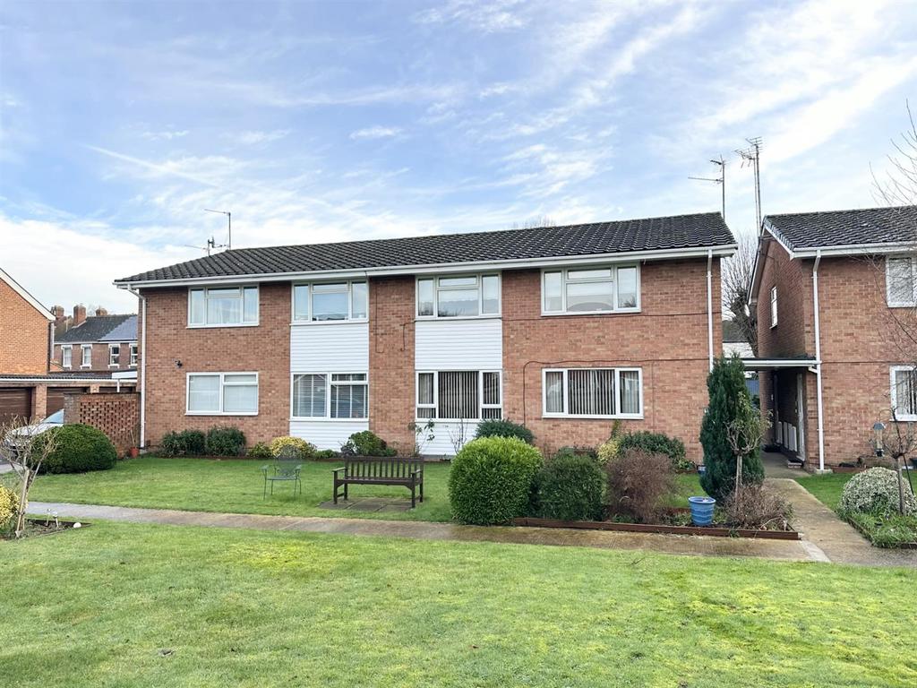 Lansdown Road, Kingsholm, Gloucester 2 bed for sale £150,000