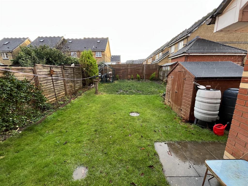 Audley Road, Chippenham SN14 3 bed semidetached house for sale £325,000
