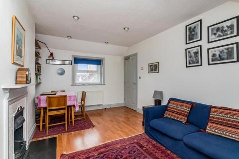 1 bedroom flat for sale, High Street, East Grinstead, RH19