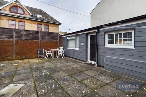 6 bedroom house for sale, The Avenue-Middle St, Southampton
