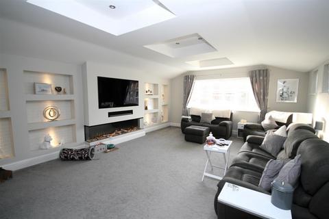 5 bedroom detached house for sale, Mount Caburn Crescent, PEACEHAVEN