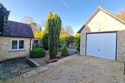 3 bedroom detached house for sale, Fritwell Road, Fewcott, Bicester