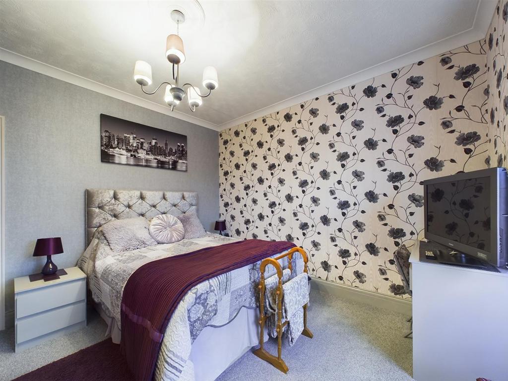 Bedroom: