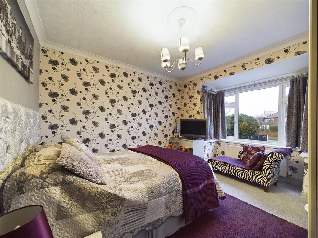 Bedroom: